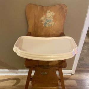 Vintage wooden 1940’s Oak Hill Co highchair